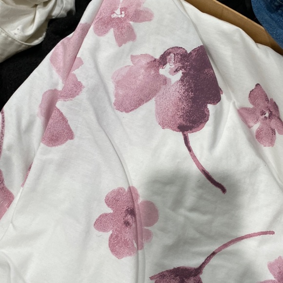 Two panels of white and pink flowers lined these are gently used. - Picture 1 of 8